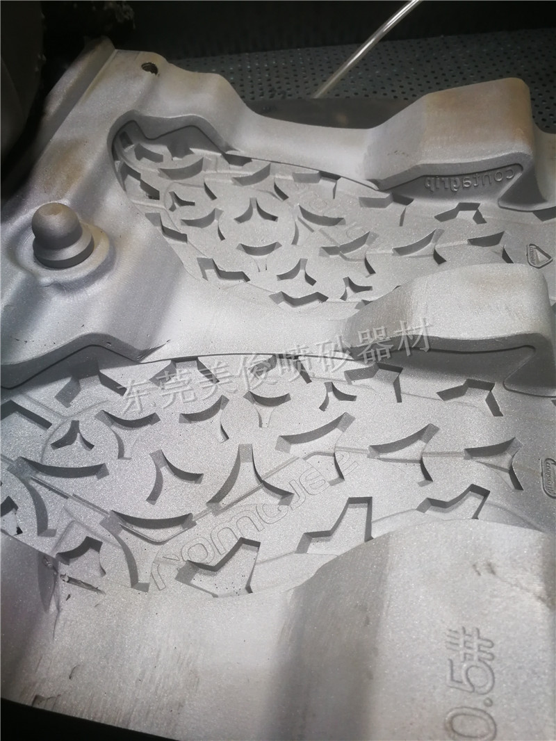 模具喷砂处理模具除锈翻新模具表面清理